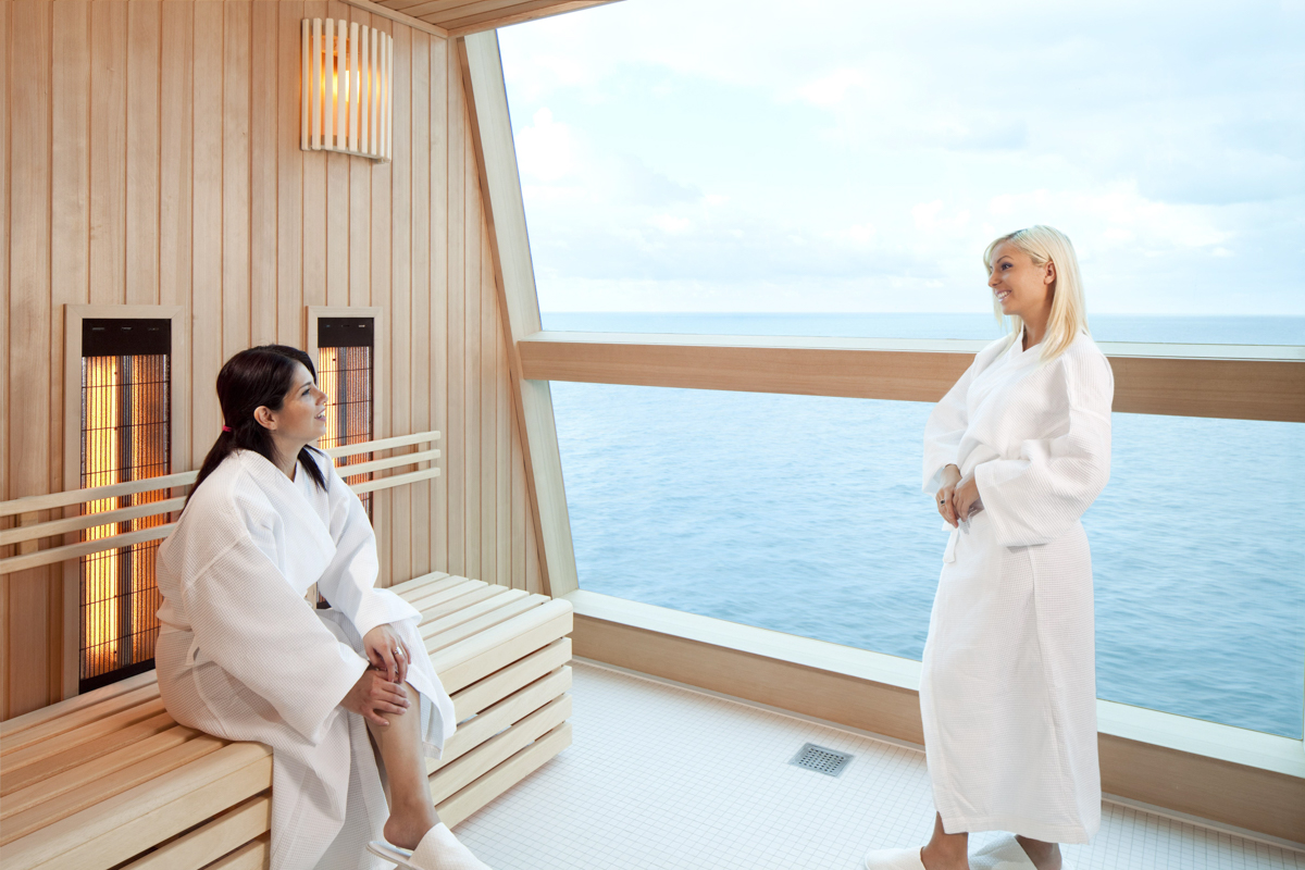 MyCruise Celebrity-Cruises Reflection Offentlige-arealer Pool-spa3